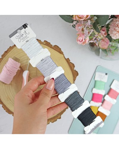 Set de fils à broder - Gris - Stitch it | Lora Bailora