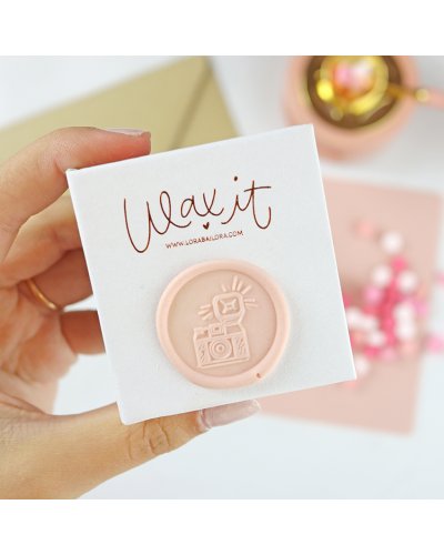 Lora Bailora - Sceau en laiton - Appareil photo - Wax It