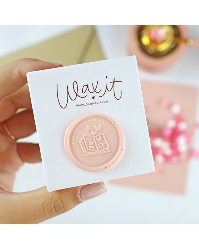 Lora Bailora - Sceau en laiton - Livre - Wax It